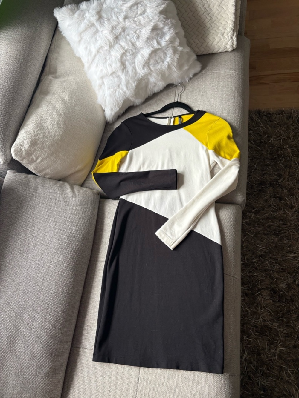 Karen Millen Black, White & Yellow Colorblock Long Sleeve Dress
